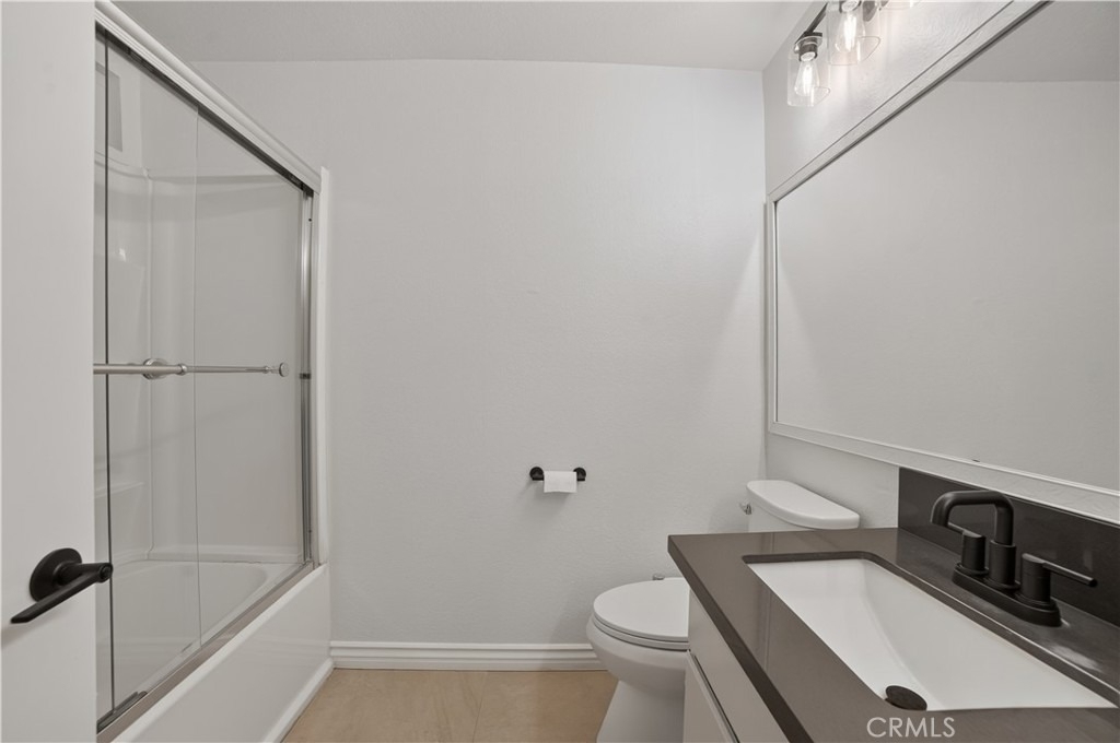 655 W Ontario Avenue - Photo 33