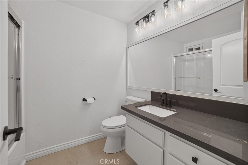 655 W Ontario Avenue - Photo 34