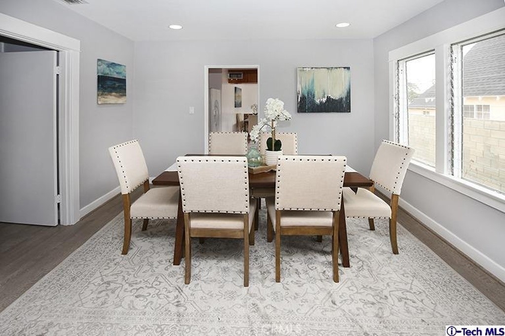 621 Price Drive - Photo 2