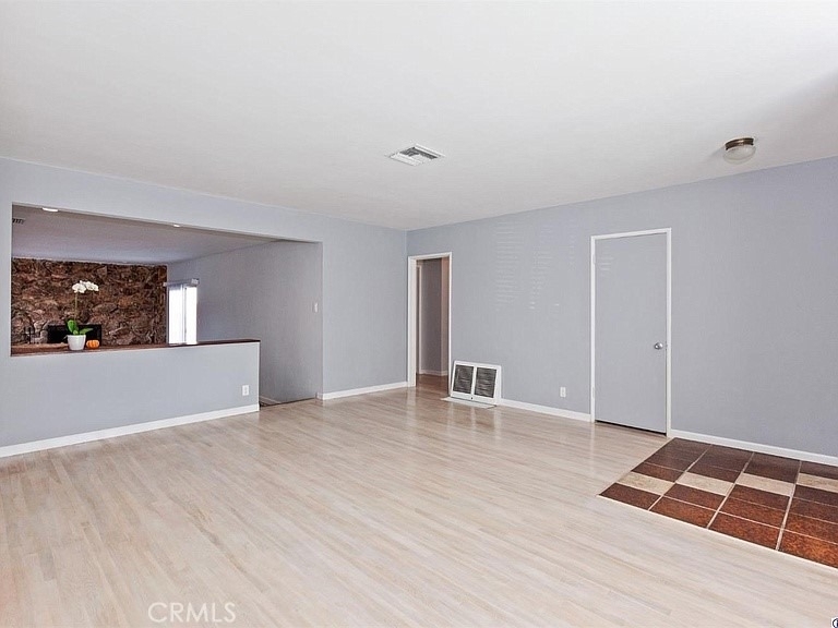 621 Price Drive - Photo 1