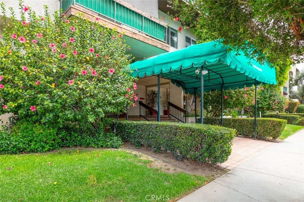 5460 White Oak Ave - Photo 15