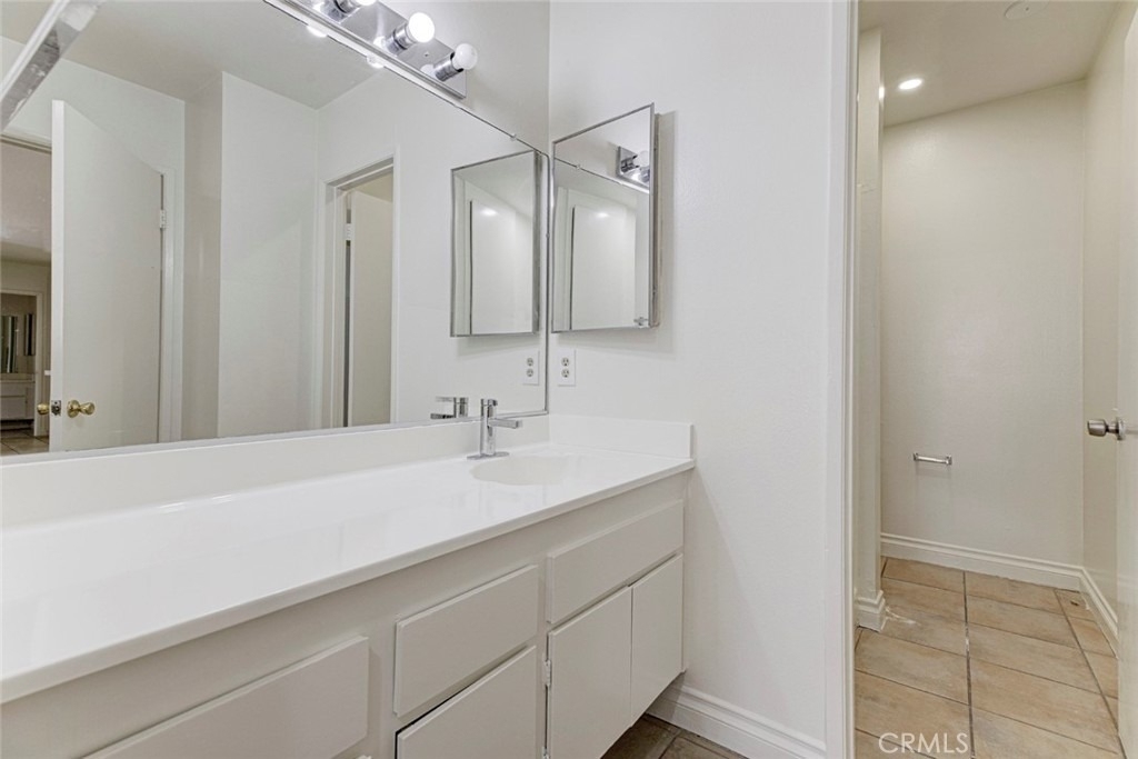 5460 White Oak Ave - Photo 7