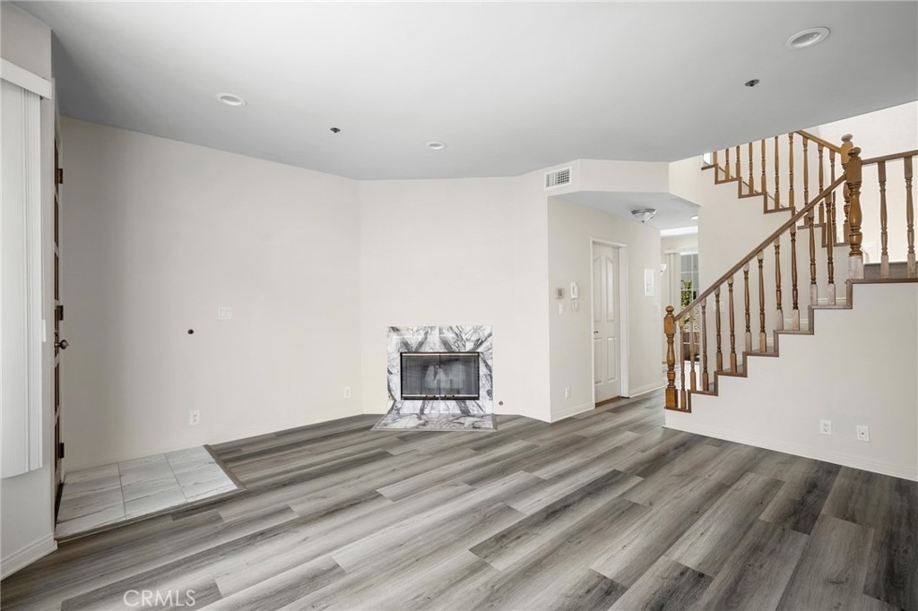 318 N Kenwood Street - Photo 4