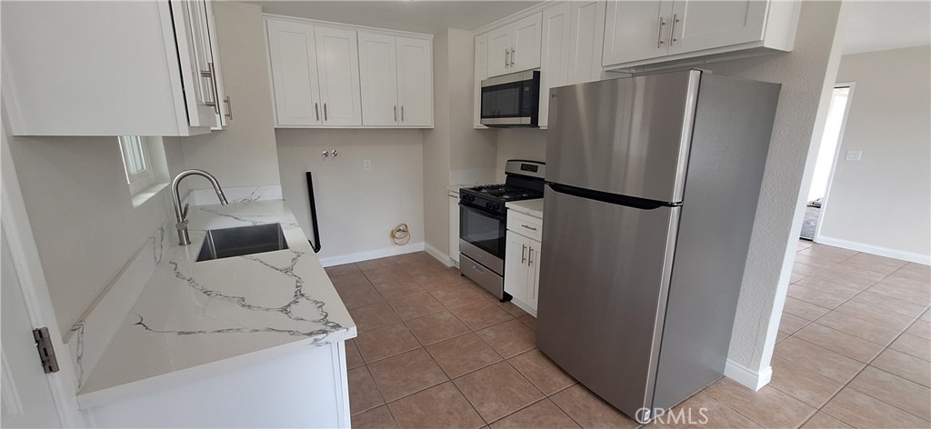 5010 Golden Avenue - Photo 2