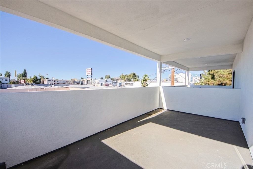 6425 Troost Avenue - Photo 21