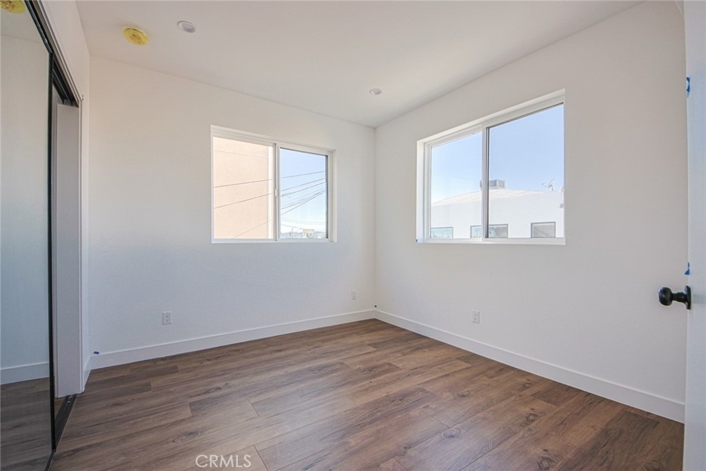 6425 Troost Avenue - Photo 10