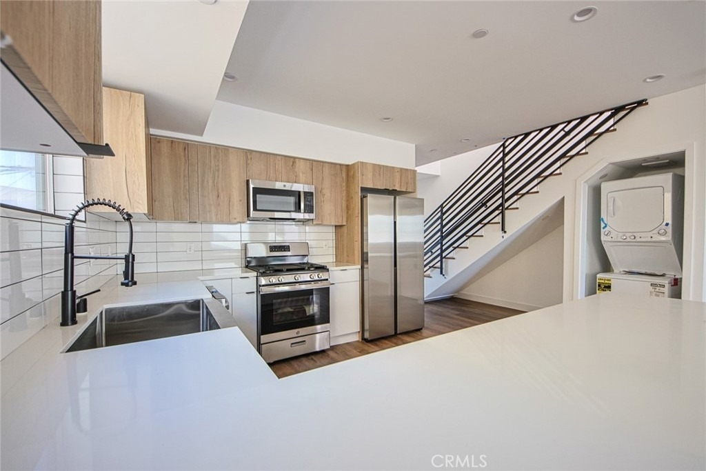6425 Troost Avenue - Photo 5