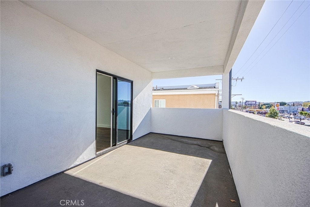 6425 Troost Avenue - Photo 22