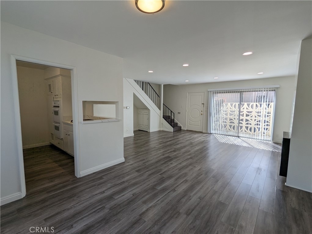 589 Fairview Avenue - Photo 8