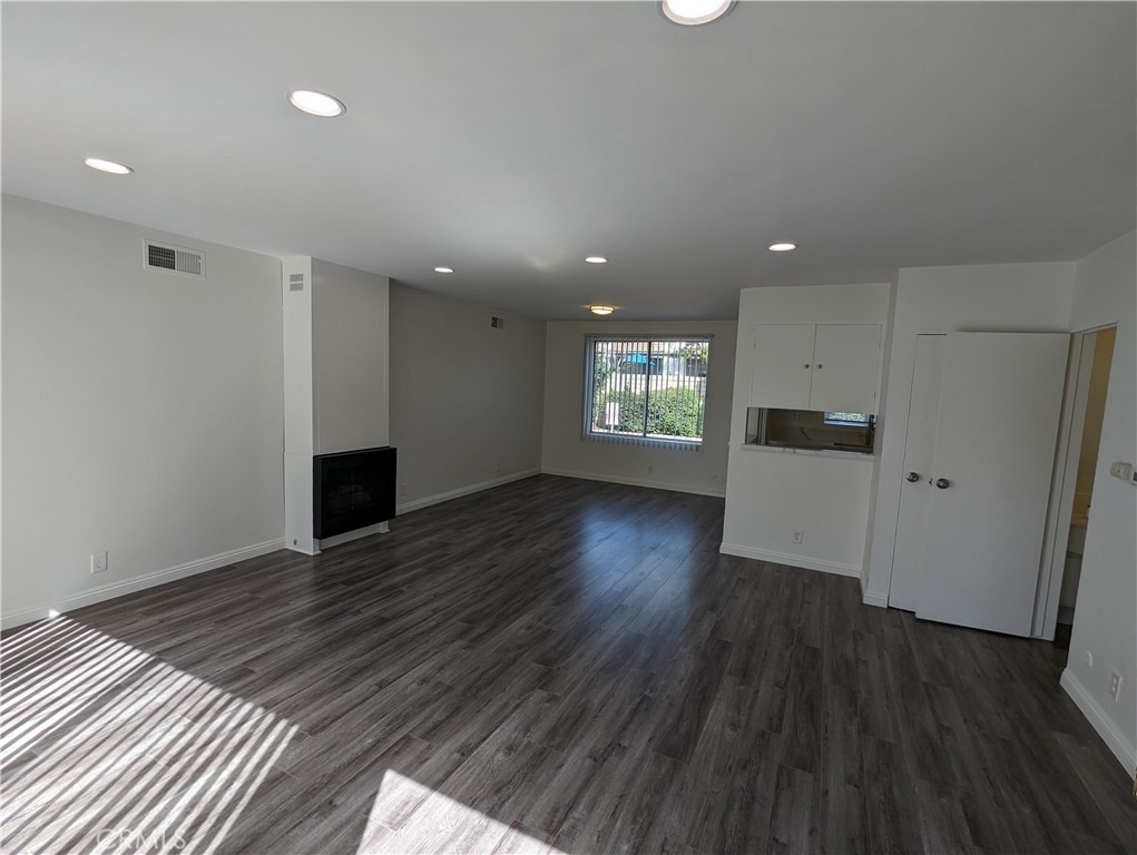 589 Fairview Avenue - Photo 2