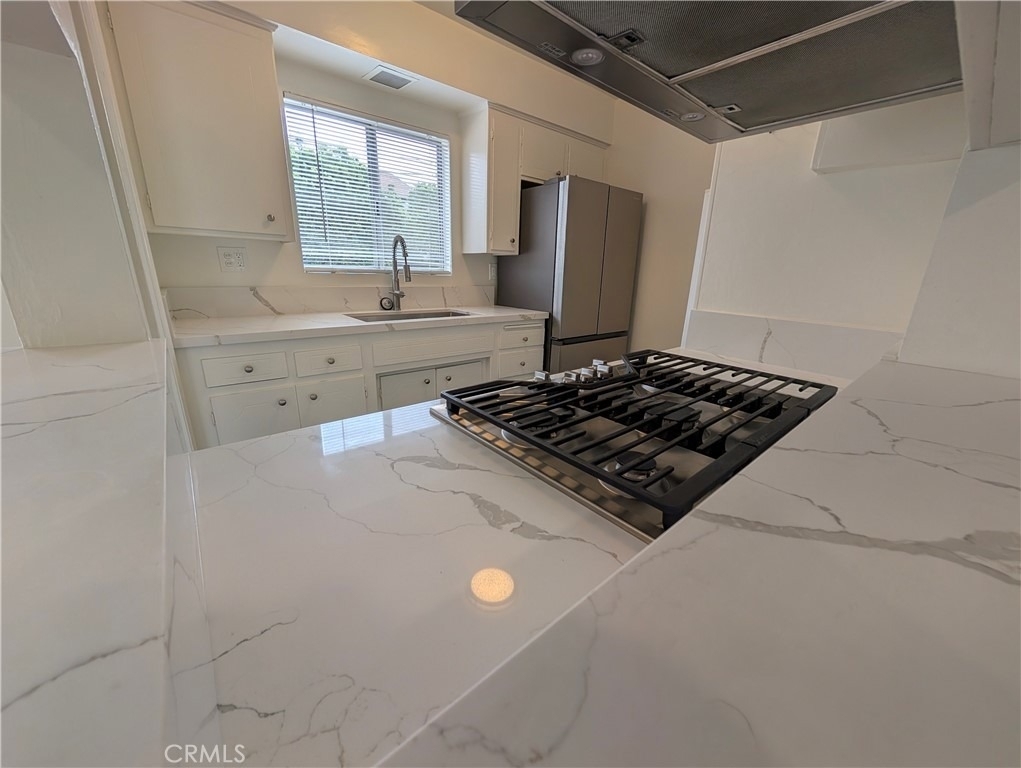 589 Fairview Avenue - Photo 9