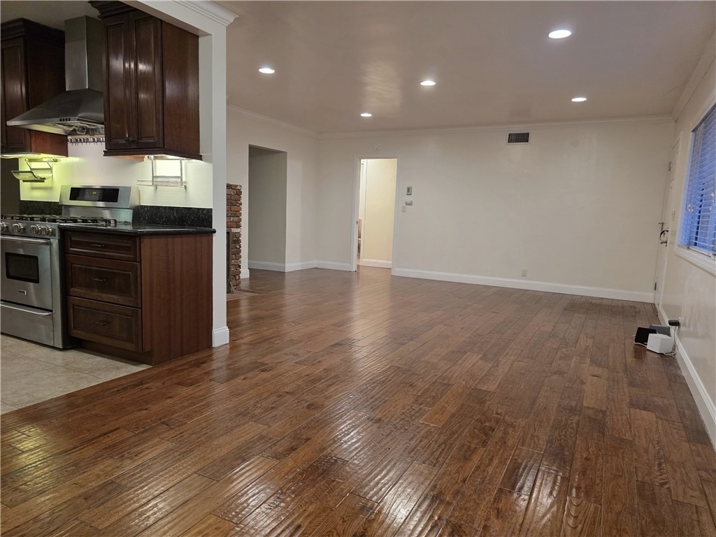6234 Rowland Avenue - Photo 2