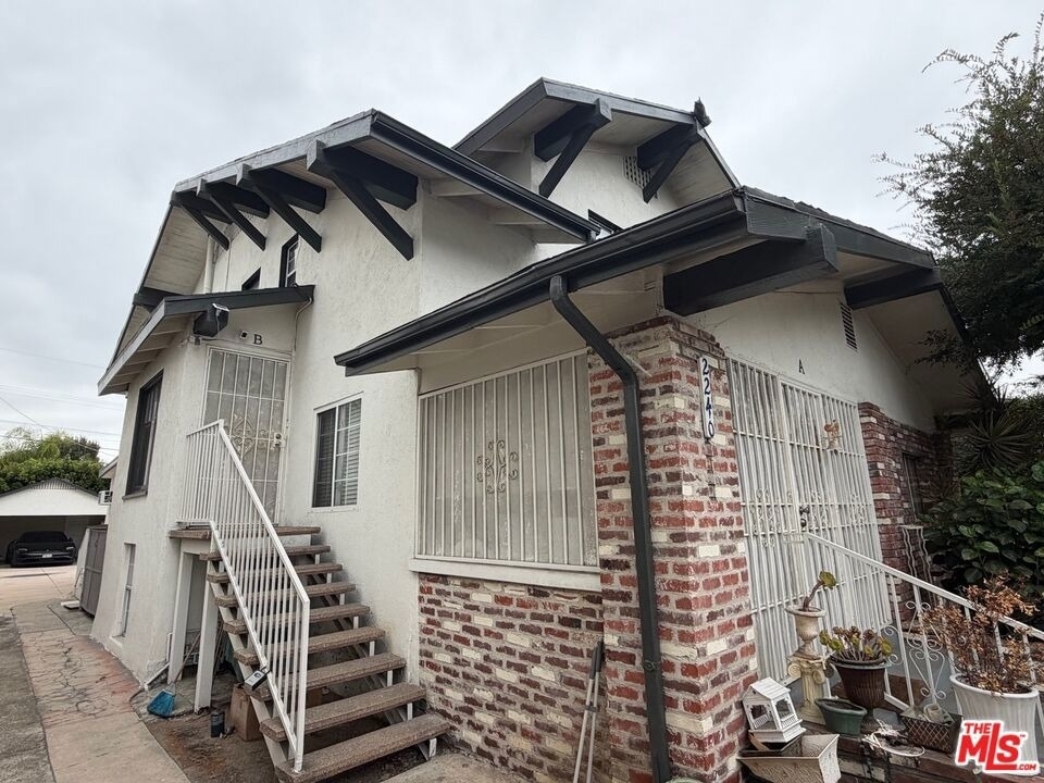 2240 Crenshaw Boulevard - Photo 0