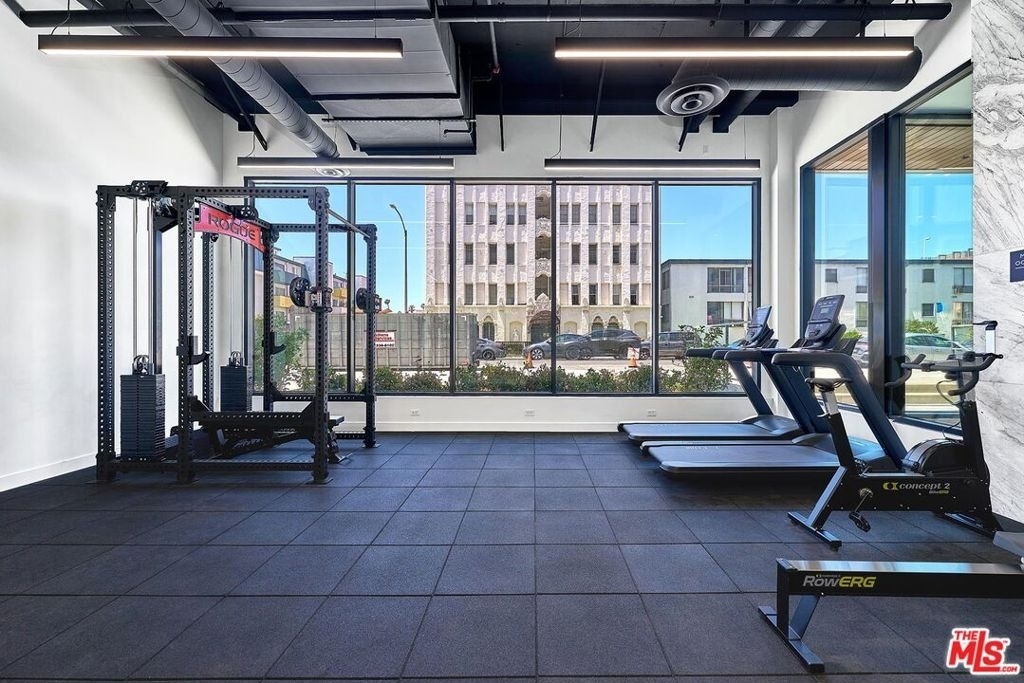 510 S Oxford Avenue - Photo 9