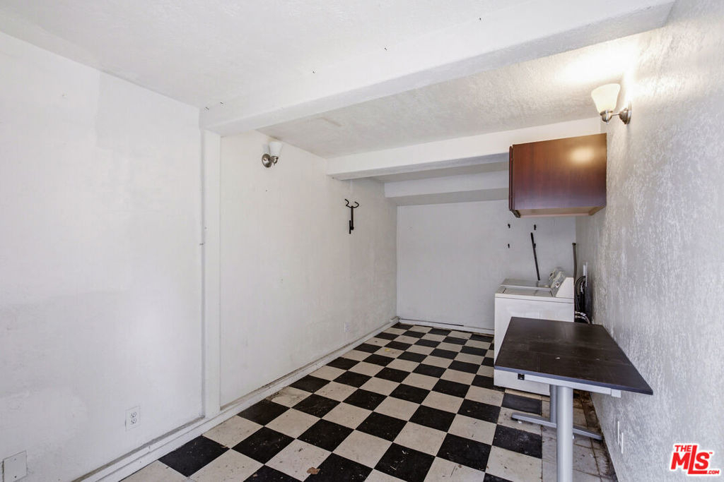 4427 Finley Avenue - Photo 26