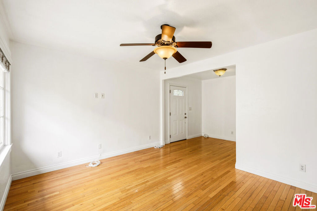 4427 Finley Avenue - Photo 10
