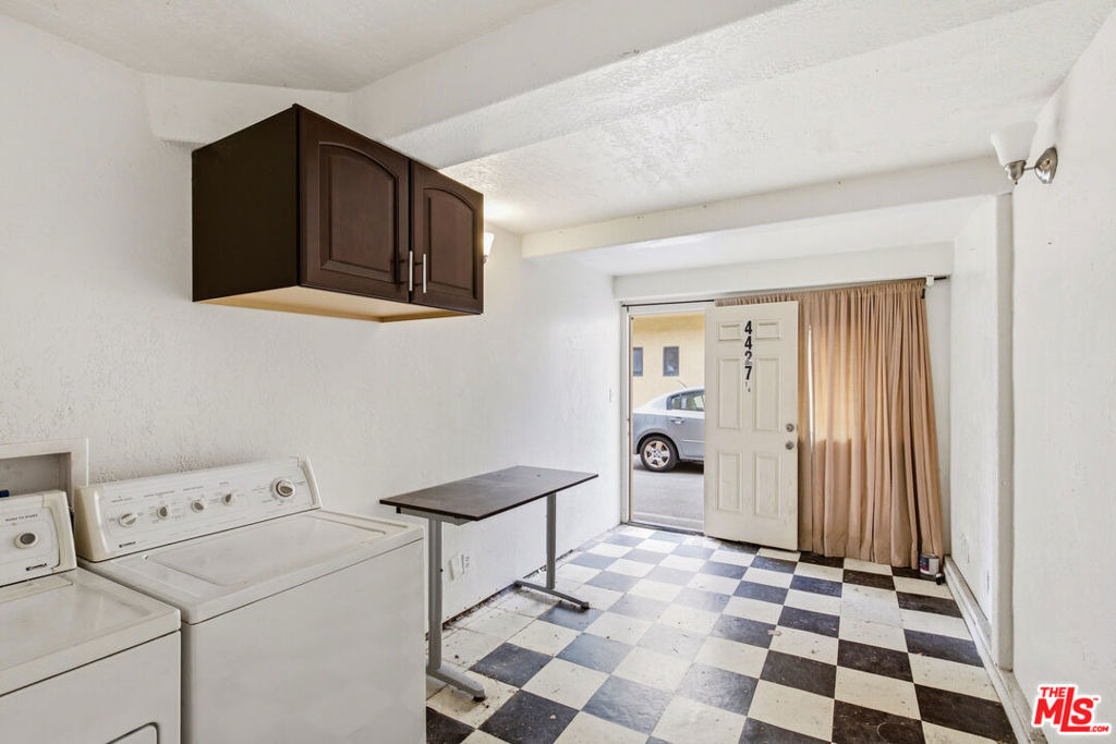 4427 Finley Avenue - Photo 28