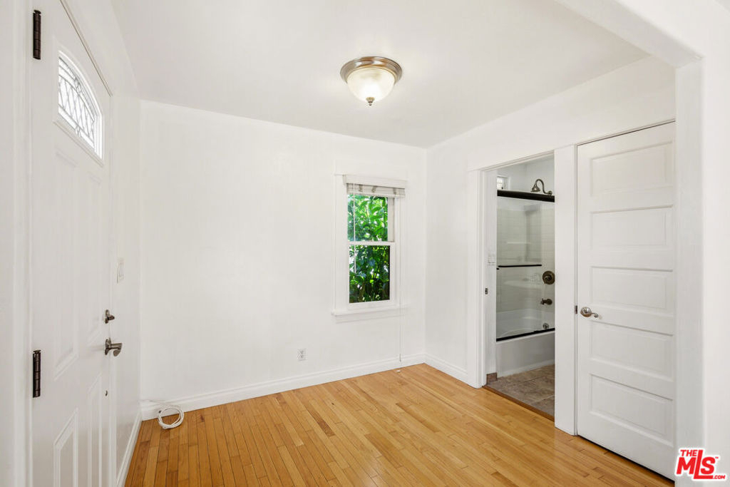 4427 Finley Avenue - Photo 6