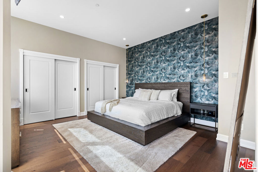 900 W Olympic Boulevard - Photo 10