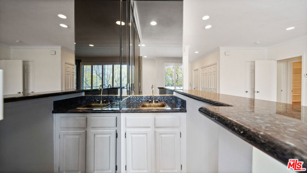 200 N Almont Drive - Photo 5