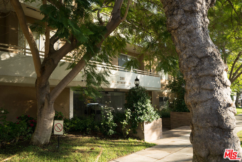 200 N Almont Drive - Photo 26