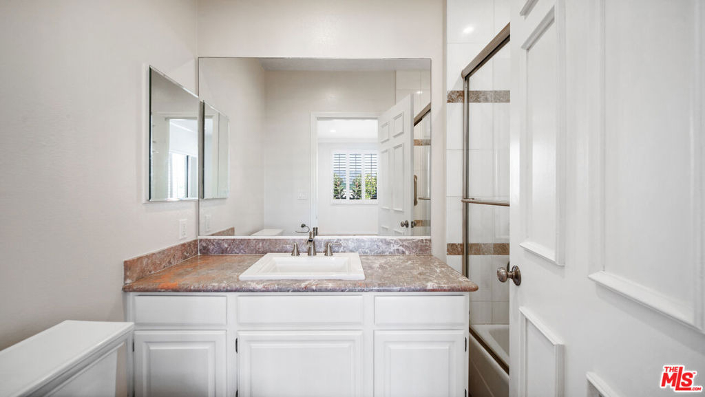 200 N Almont Drive - Photo 19