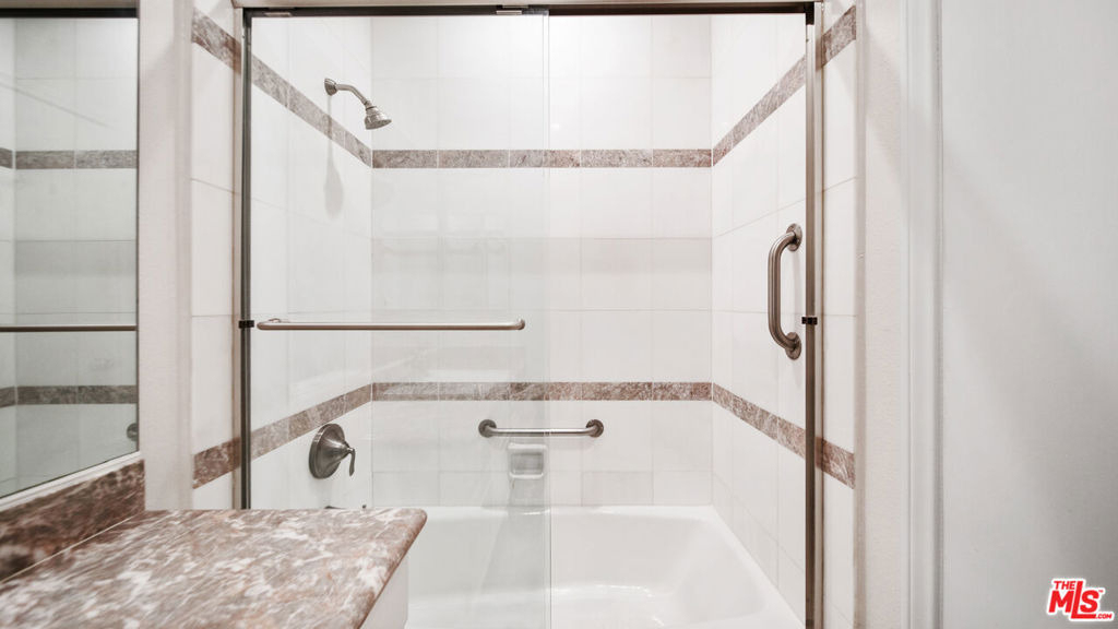 200 N Almont Drive - Photo 18