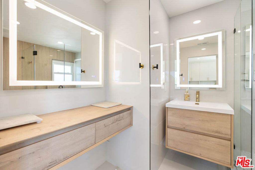 12831 Red Hill Avenue - Photo 34