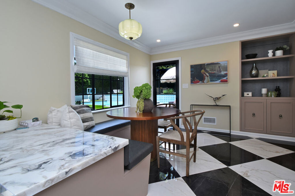 5005 Los Feliz - Photo 32