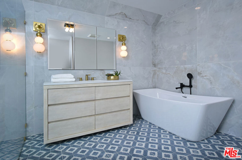 5005 Los Feliz - Photo 11