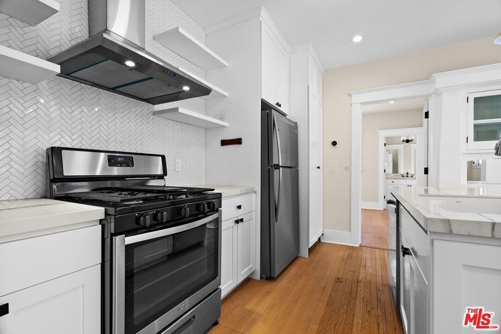 1140 Lemoyne Street - Photo 3