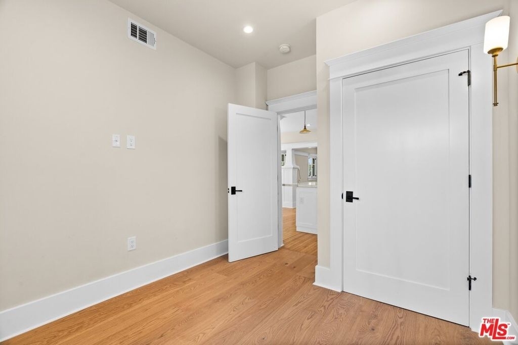 1140 Lemoyne Street - Photo 5