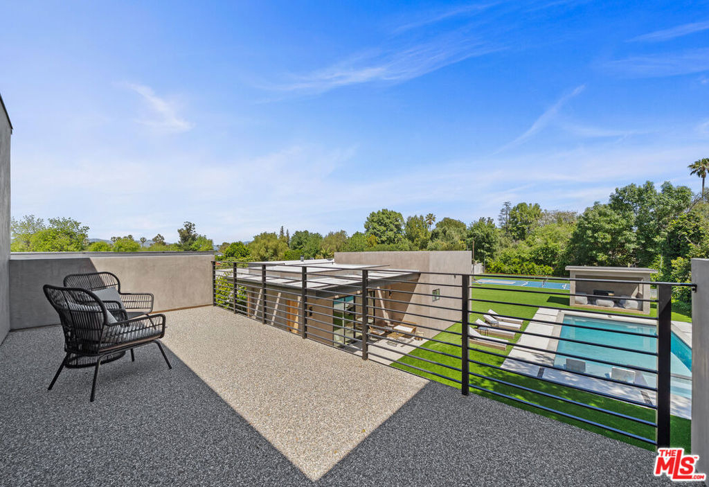 5826 Corbin Avenue - Photo 22