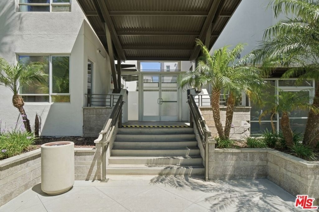 6400 Crescent Park - Photo 19