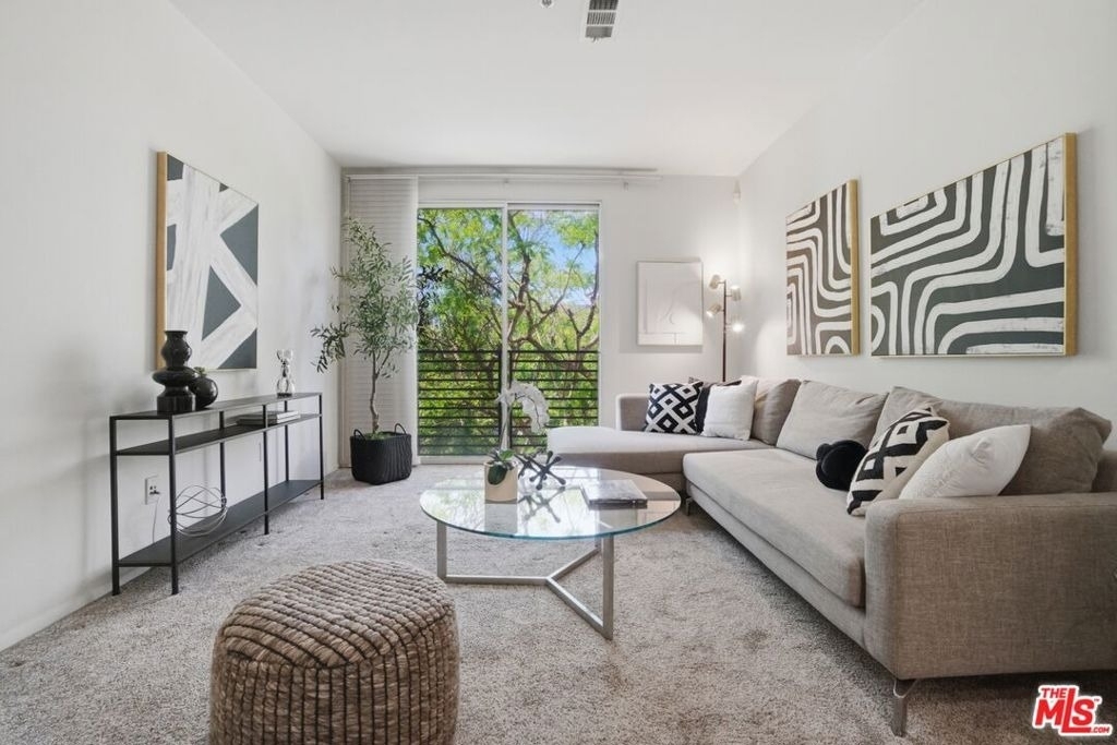 6400 Crescent Park - Photo 7