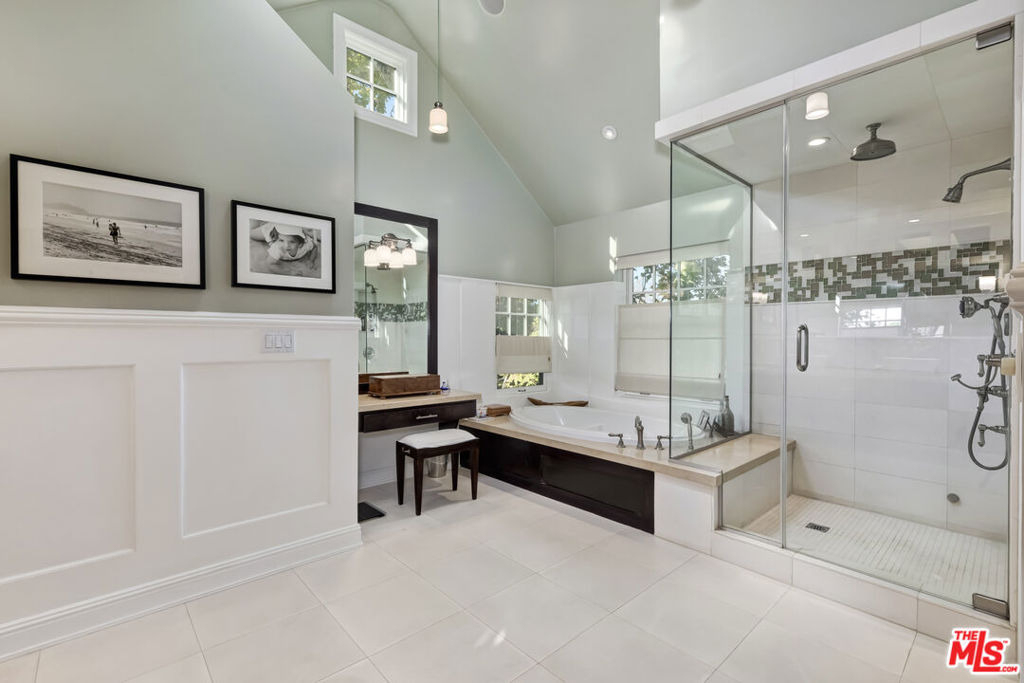 2855 Club Drive - Photo 28