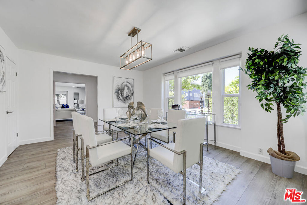 344 S Camden Drive - Photo 4