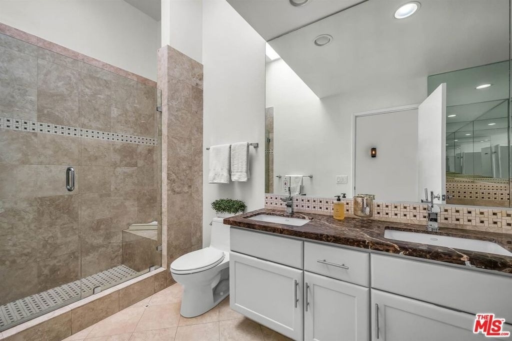 1735 Malcolm Avenue - Photo 20