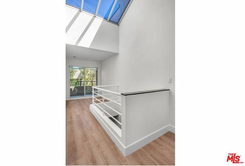 1735 Malcolm Avenue - Photo 17