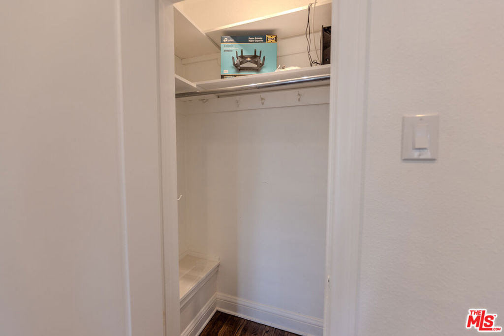1067 S Sycamore Avenue - Photo 50