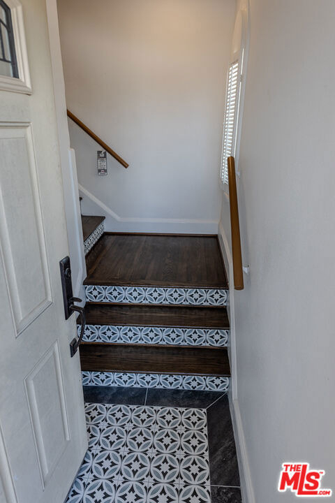 1067 S Sycamore Avenue - Photo 54
