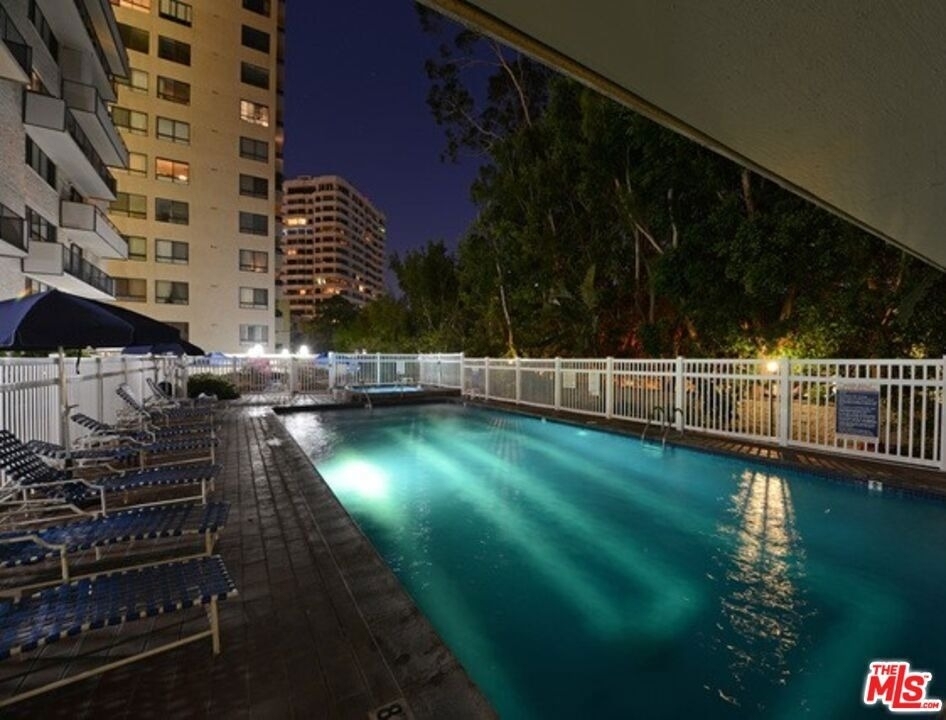 10535 Wilshire Boulevard - Photo 45