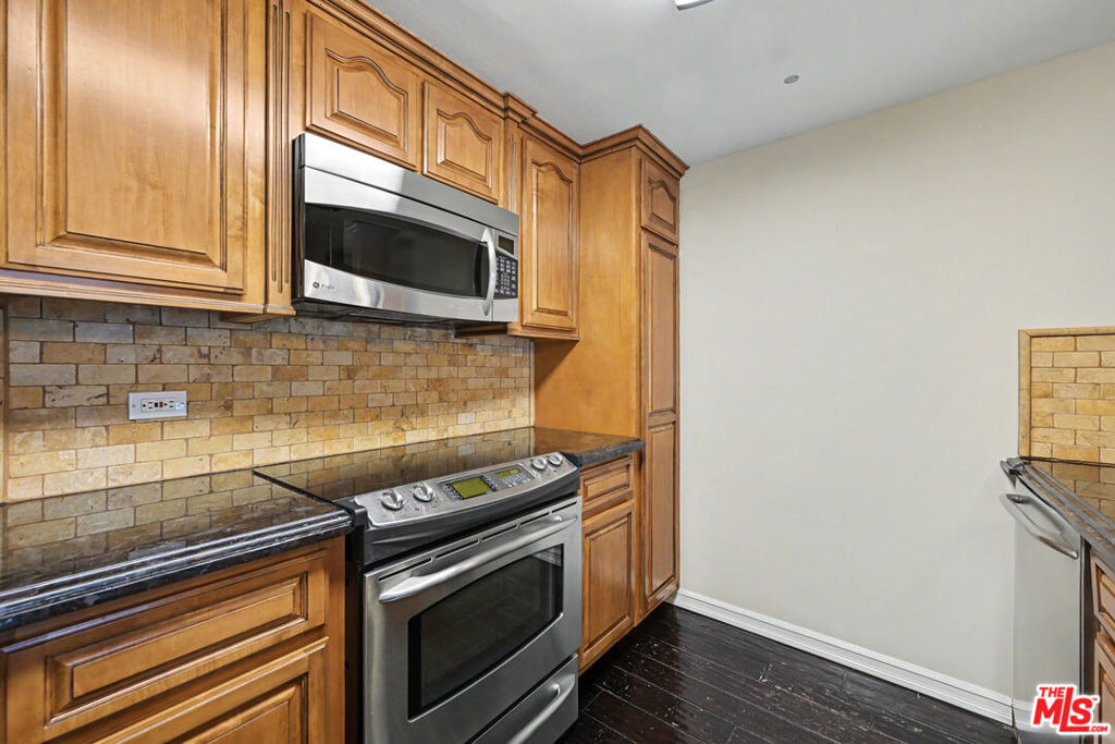 10535 Wilshire Boulevard - Photo 7