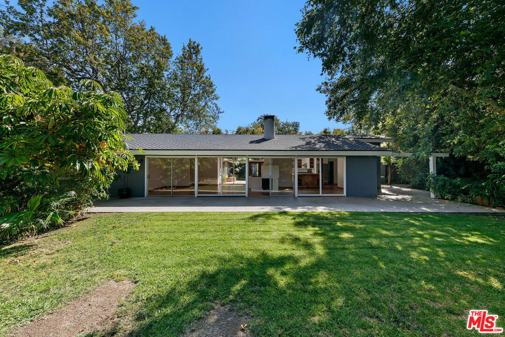 6328 Frondosa Drive - Photo 33