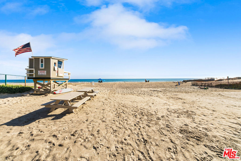 6328 Frondosa Drive - Photo 40