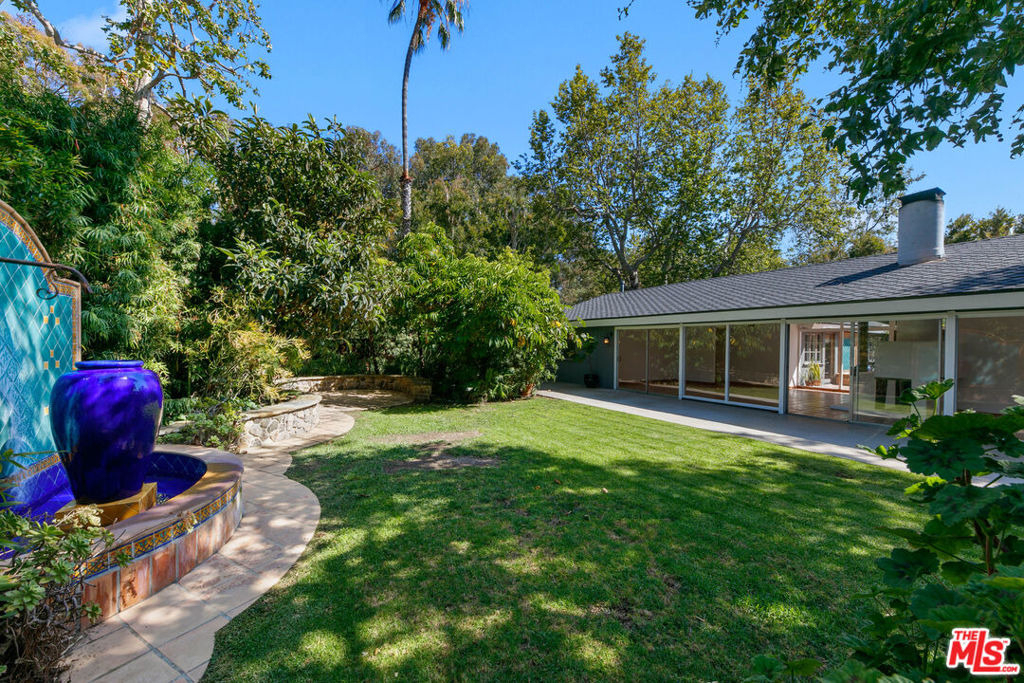 6328 Frondosa Drive - Photo 31