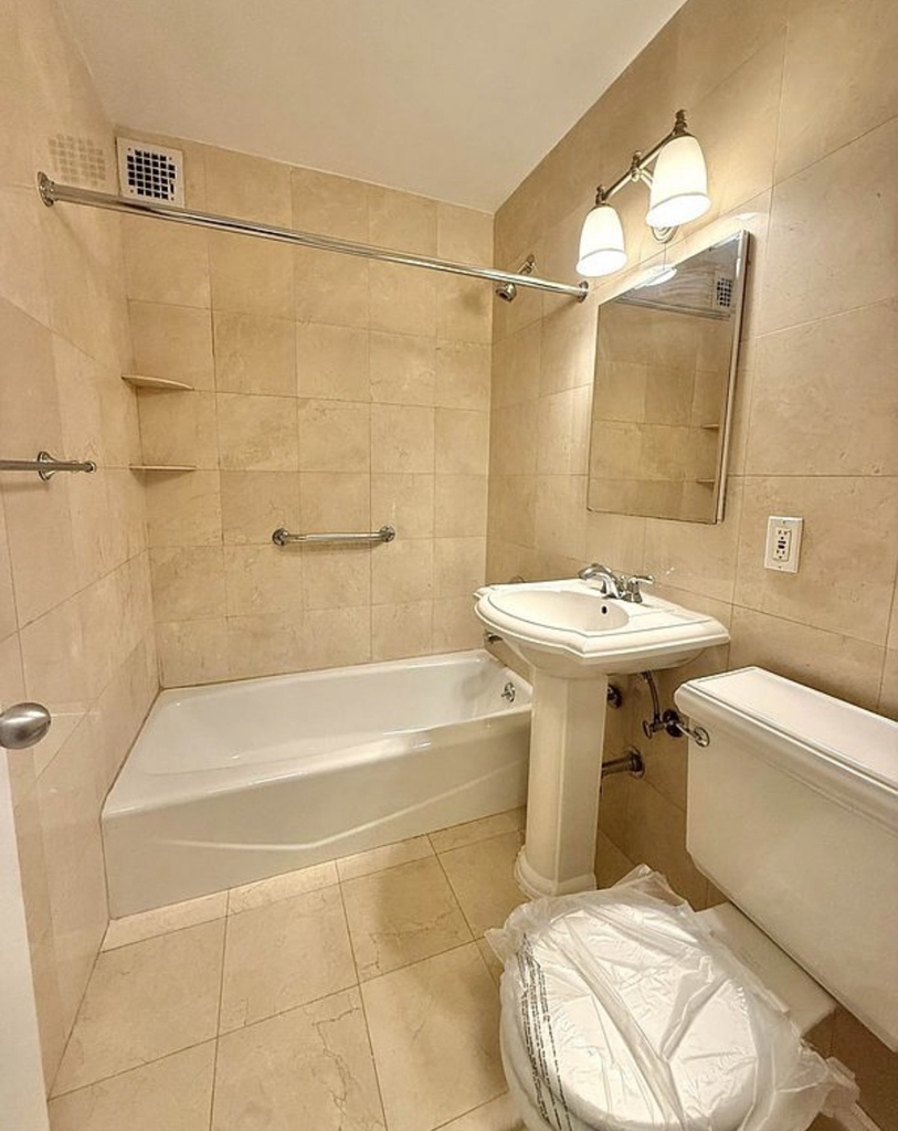 West 45th Street - Photo 4