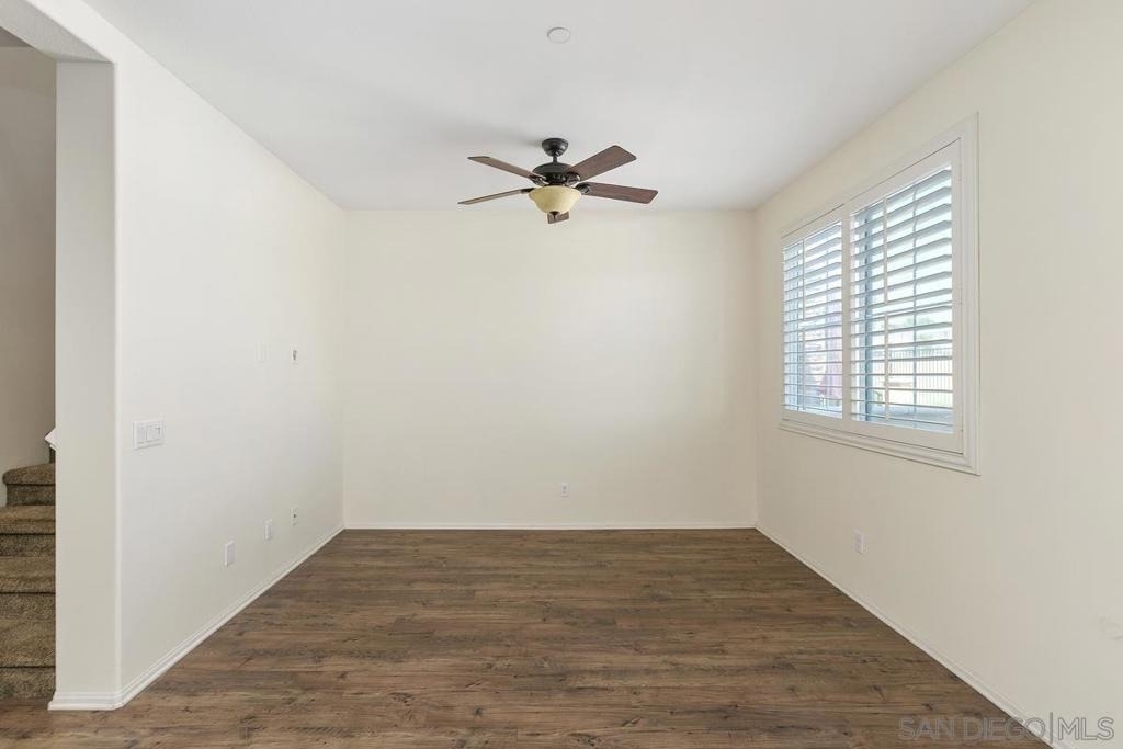 8011 City View Pl - Photo 7
