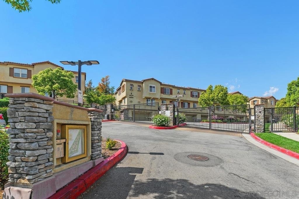 8011 City View Pl - Photo 37