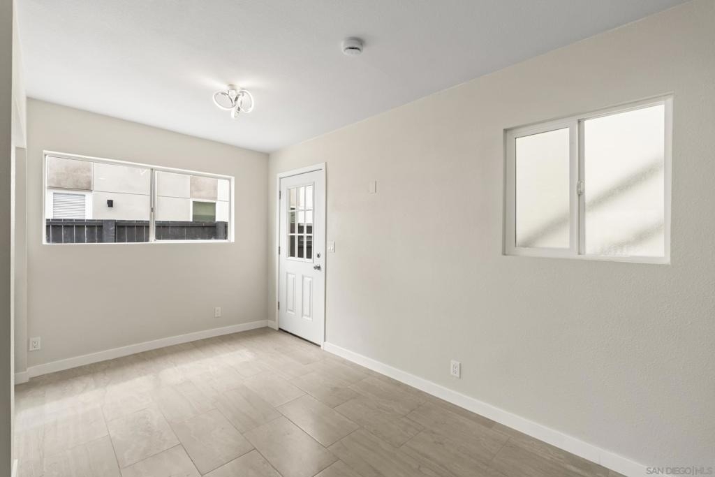 153 Dahlia Avenue - Photo 13